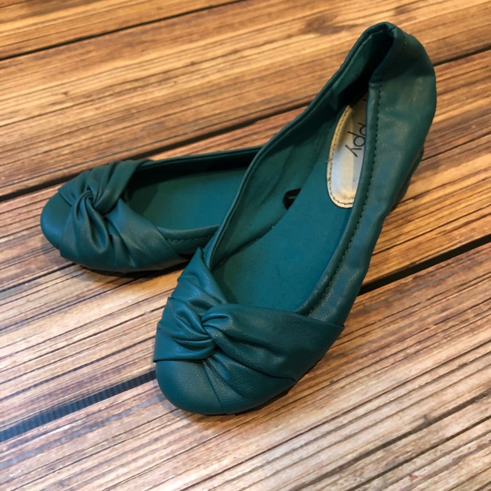 Teal flats